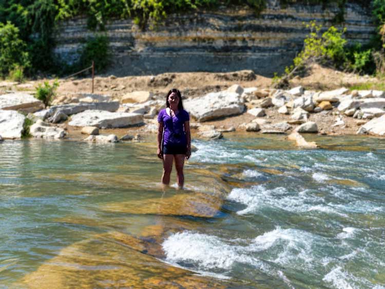 Things To Do In Dinosaur Valley State Park Crossing The Paluxy River
