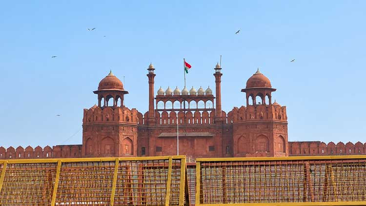 Things To Do In New Delhi In One Day: Our Itinerary Red Sandstone Walls Of The Red Fort In Delhi