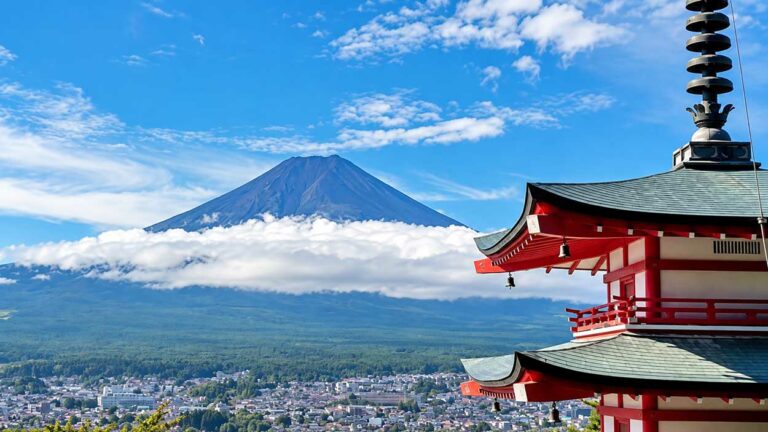 Mount Fuji Day Trip From Tokyo: Private Tour &Amp;Amp; Itinerary Mount Fuji Seen From Chureito Pagoda