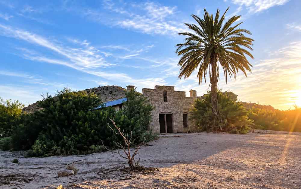 Big Bend Hot Springs: Trail, Soaking &Amp; What To Know Historic Post Office Ruins At Big Bend Hot Springs