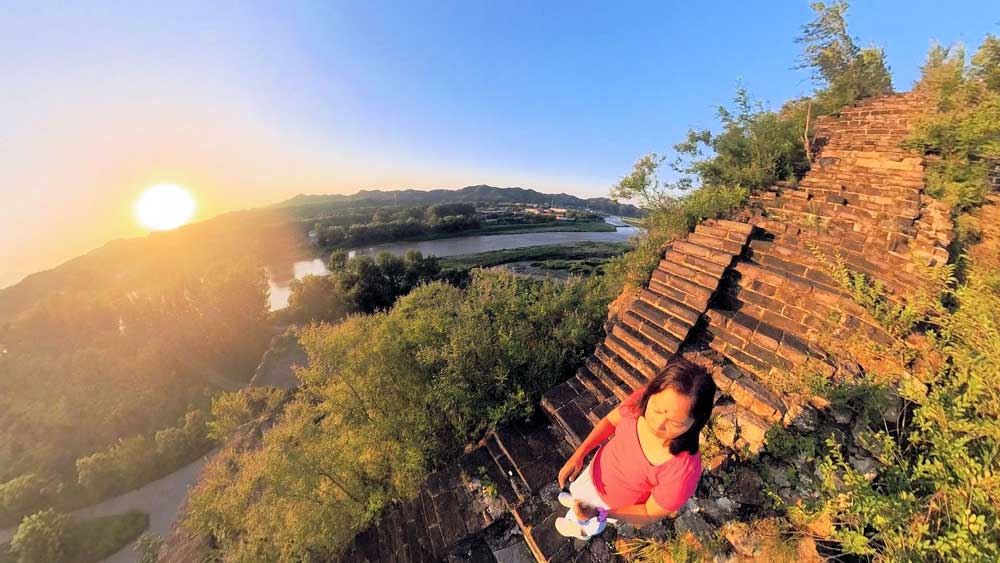 Sunrise, River And Great Wall Steps