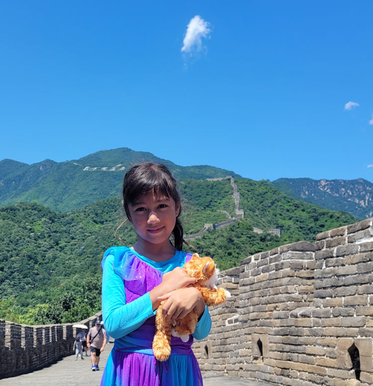 2 Day Great Wall Of China Itinerary: Jinshanling, Gubeikou &Amp; Mutianyu My Daughter And Her Stuffy Cat In The Great Wall Of China